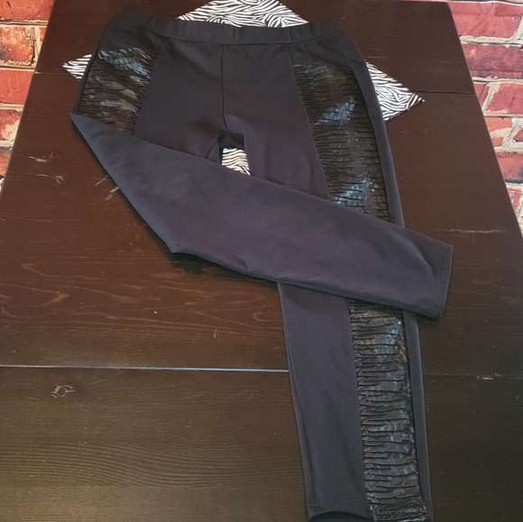 Fleece Lined Leggings with Faux Leather Accent - Picture 5 of 7